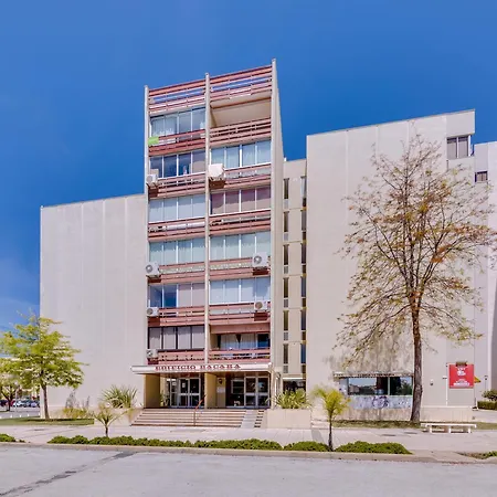 Sunset Bacara - Near Marina 아파트